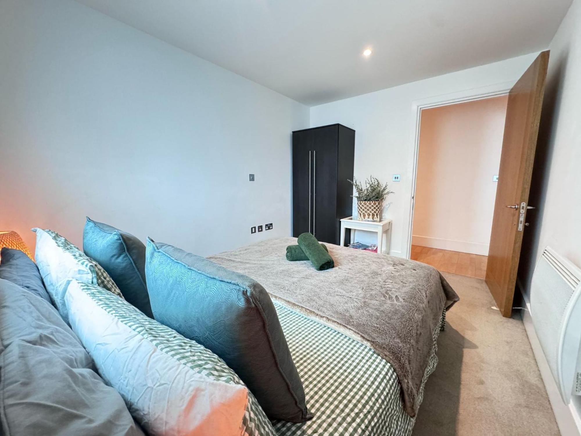 River View Eye Vauxhall 2 Bedroom Appartamento Londra